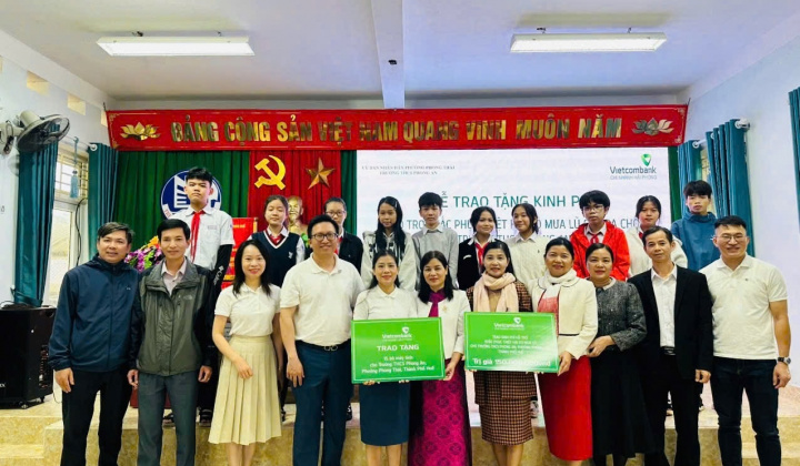 Vietcombank Hải Phòng và Phố Hiến lan tỏa giá trị an sinh, giáo dục