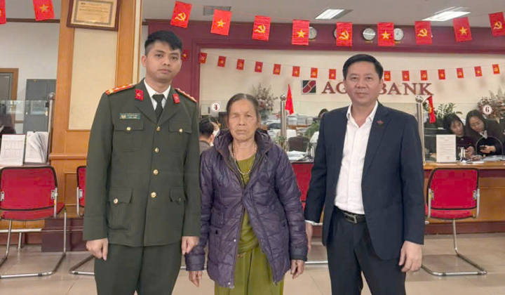 Người phụ nữ SN 1951 đến Agribank chuyển khoản 500 triệu đồng nhưng cán bộ không thực hiện giao dịch, báo công an kiểm tra