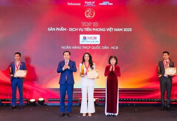 NCB Visa “Tự Hào” lọt Top 10 Sản phẩm - Dịch vụ Tiên phong 2025