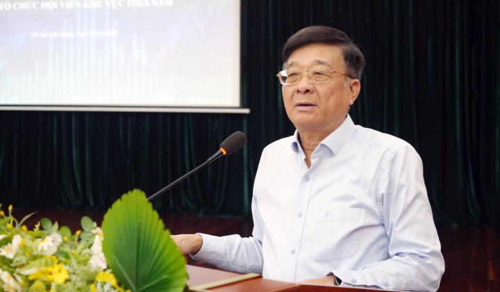 Phó Chủ tịch - Tổng Thư ký Nguyễn Quốc Hùng: Dự thảo thông tư thay thế Thông tư 13/2018/TT-NHNN và dự thảo Thông tư mới về rủi ro hệ thống cần lộ trình phù hợp thực tiễn Việt Nam