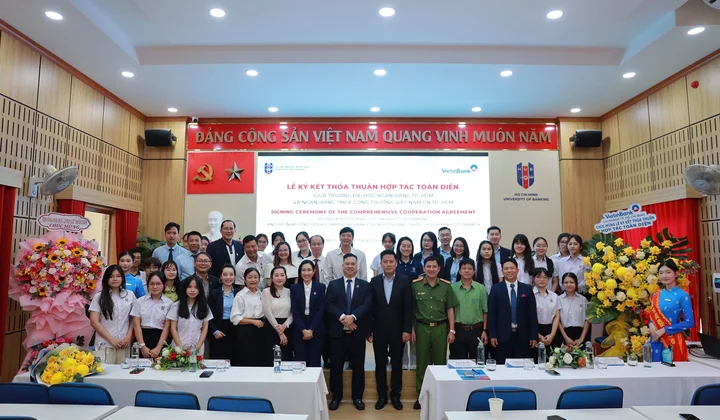 HUB ký kết thỏa thuận hợp tác toàn diện với VietinBank Chi nhánh TP. Hồ Chí Minh
