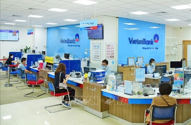 Banks are accelerating capital increase at year end