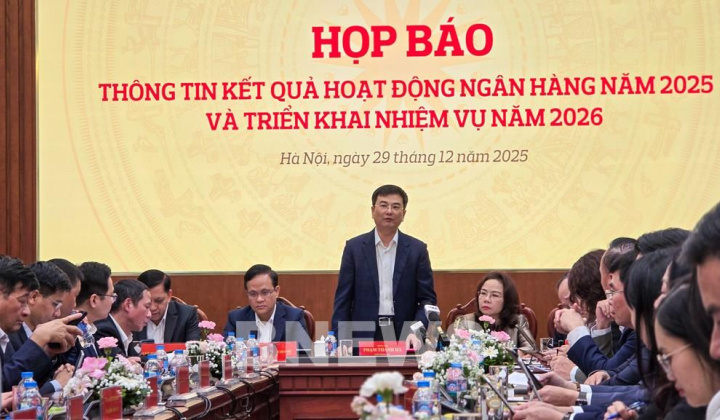 Tăng trưởng tín dụng đạt gần 18%