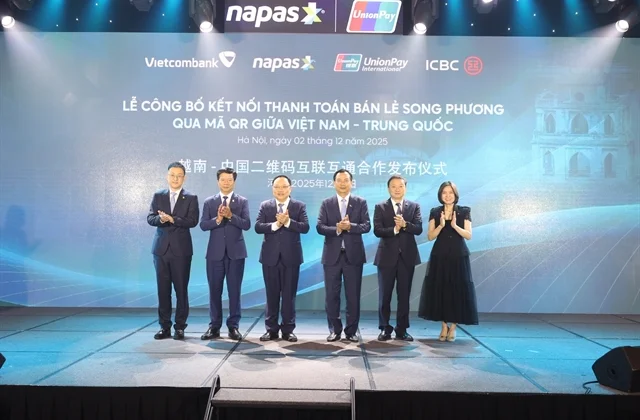 Việt Nam launches cross-border QR code payment connectivity with China