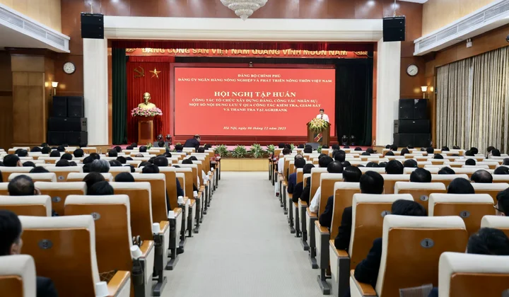 Đảng uỷ Agribank tổ chức Hội nghị tập huấn công tác xây dựng Đảng, công tác nhân sự và công tác kiểm tra, giám sát toàn hệ thống