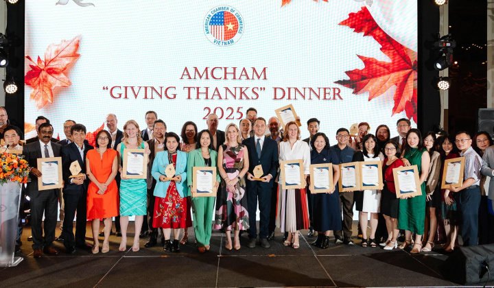 Visa và Techcombank được AmCham vinh danh với Giải thưởng Sáng tạo Công nghệ ESG 2025