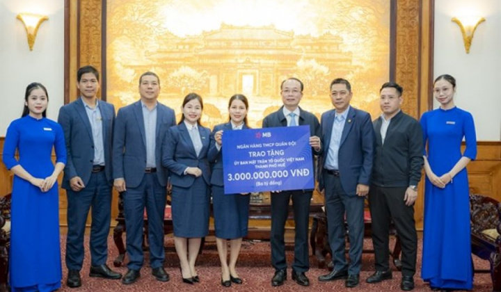 MB đóng góp 3 tỉ đồng hỗ trợ thành phố Huế khắc phục hậu quả thiên tai