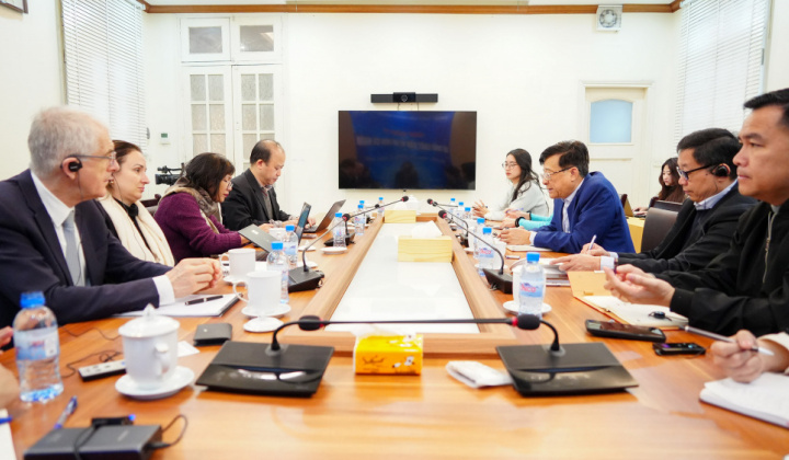 VNBA and IFC experts talk on developing debt settlement documents