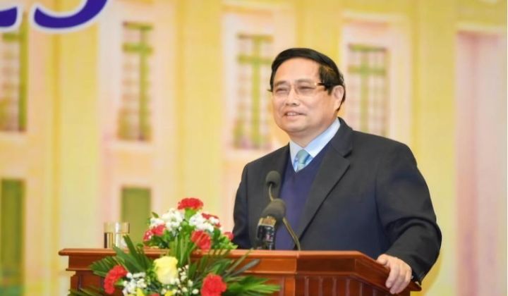 Thủ tướng Chính phủ thăm, chúc mừng năm mới và giao nhiệm vụ cho ngành Ngân hàng