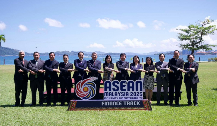 Phó Thống Phạm Thanh Hà đồng chủ trì Hội nghị Ủy ban cấp cao về Hội nhập tài chính ASEAN tại Malaysia