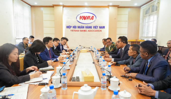 Phó Chủ tịch, Tổng Thư ký Nguyễn Quốc Hùng tiếp đoàn công tác Ngân hàng Trung ương Timor-Leste