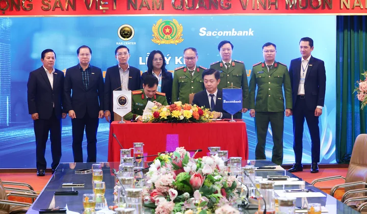 Sacombank thêm phương thức cập nhật sinh trắc học qua VNeID