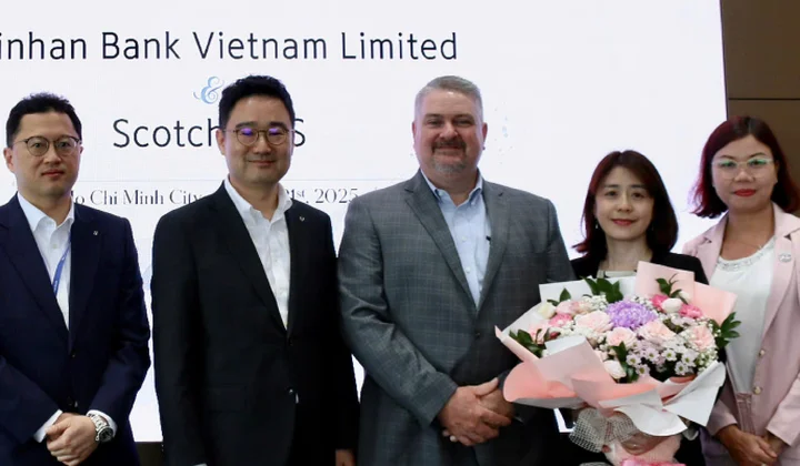 Shinhan Bank Vietnam cooperates with Scotch AGS to provide the tuition fee payment program