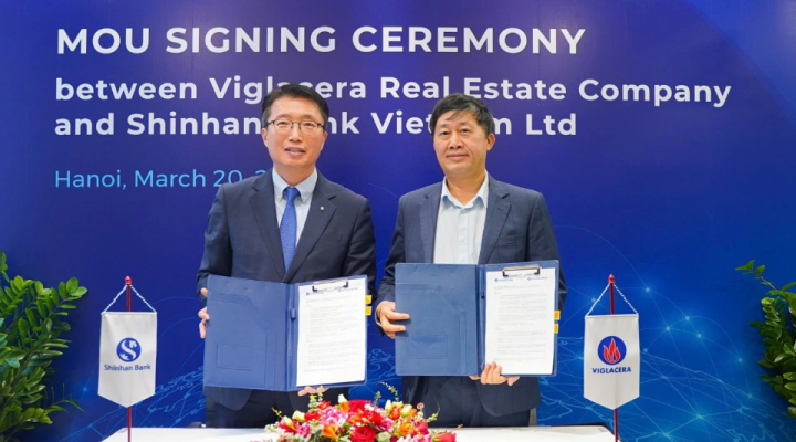 Shinhan Bank Vietnam and Viglacera Real Estate company signed a strategic partnership agreement