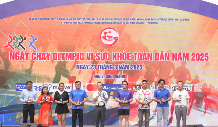 Sacombank tiếp lửa tinh thần thể thao vì sức khỏe toàn dân 2025