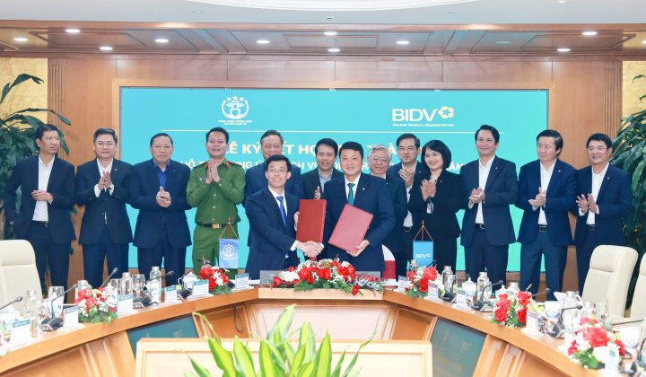 Chung tay đưa dịch vụ công trực tuyến đến gần hơn với người dân, doanh nghiệp