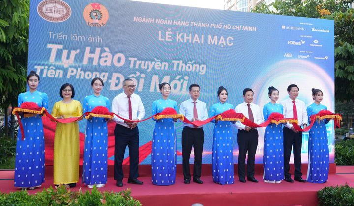 Agribank đồng hành cùng TP. HCM kỷ niệm 50 năm giải phóng miền Nam, thống nhất đất nước