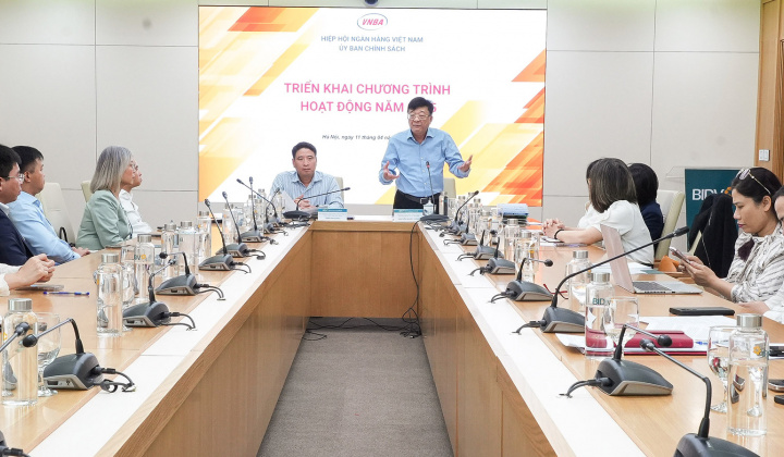 Ủy ban Chính sách họp triển khai chương trình hoạt động năm 2025