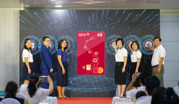 BIDV ra mắt chiến dịch “68 năm Tự hào cùng Việt Nam - Kết nối triệu hành trình”