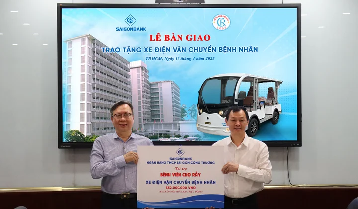 SaiGonBank tặng xe điện chở bệnh nhân cho bệnh viện Chợ Rẫy