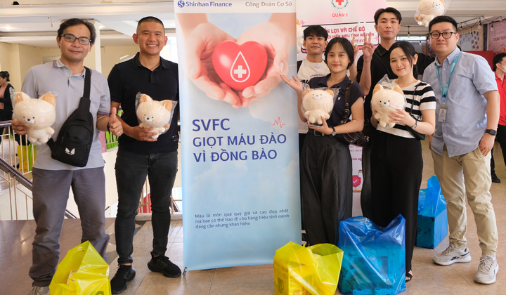 Nhân viên Shinhan Finance tích cực hưởng ứng sự kiện Giọt máu đào vì đồng bào tại Tp. Hồ Chí Minh