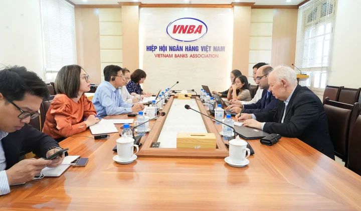 VNBA and World Bank experts talk about Co-opBank and PCFs