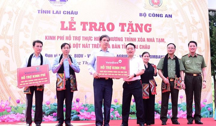 VietinBank hỗ trợ xóa nhà tạm, nhà dột nát tại tỉnh Lai Châu