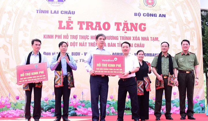 VietinBank hỗ trợ xóa nhà tạm, nhà dột nát tại tỉnh Lai Châu