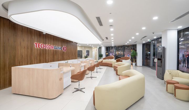 Techcombank khởi động chiến lược đổi mới chi nhánh