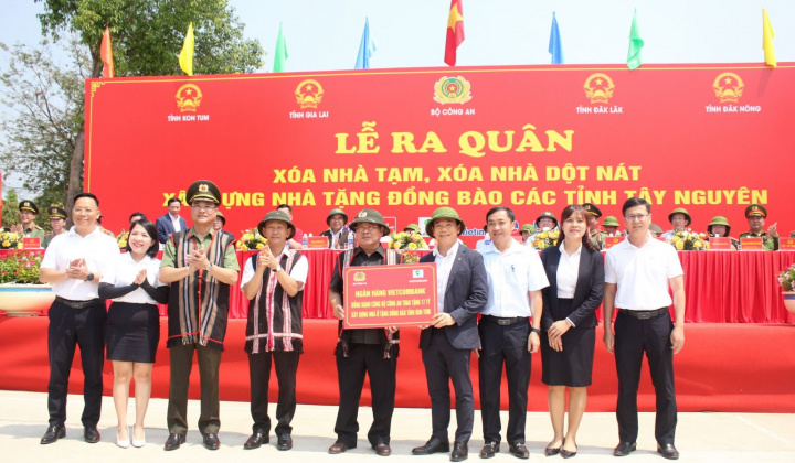 Hành trình Vietcombank xây tổ ấm, gieo hy vọng cho các hộ nghèo tỉnh Kon Tum