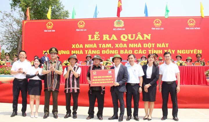 Hành trình Vietcombank xây tổ ấm, gieo hy vọng cho các hộ nghèo tỉnh Kon Tum