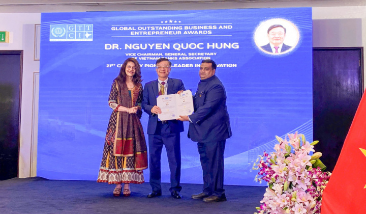 VNBA leader got the "21st Century Pioneer Leader in Innovation Award"