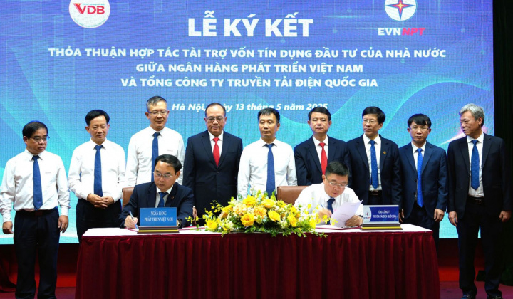 VDB và EVNNPT ký thỏa thuận hợp tác tài trợ tín dụng đầu tư Nhà nước