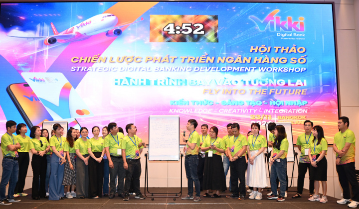 HDBank chinh phục VNPR Awards 2025 với “Hành trình bay vào tương lai”