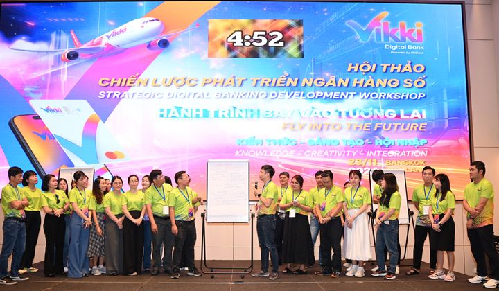 HDBank chinh phục VNPR Awards 2025 với “Hành trình bay vào tương lai”
