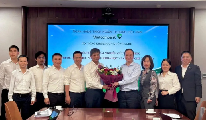 Vietcombank hoàn thành nghiệm thu hai đề tài ứng dụng chuyển đổi số