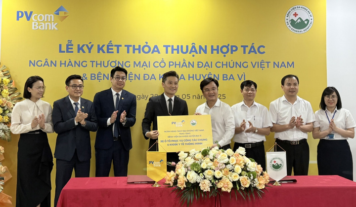 PVcomBank đồng hành cùng Bệnh viện Đa khoa huyện Ba Vì triển khai các giải pháp tài chính hiện đại