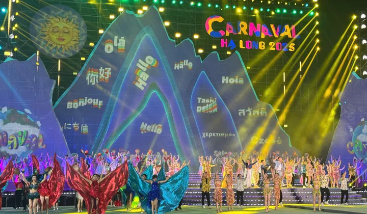 Agribank kết nối số tại Carnaval Hạ Long 2025