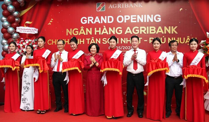 Agribank Tân Sơn Nhất vững bước tương lai từ trụ sở mới