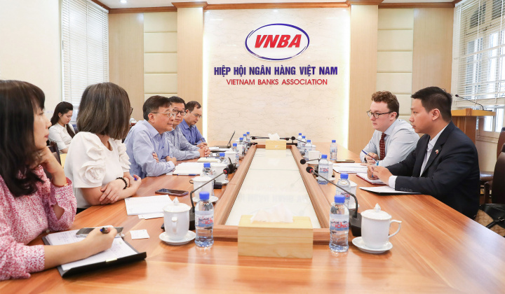 Hiệp hội Ngân hàng Việt Nam làm việc với Tổng Lãnh sự quán Anh