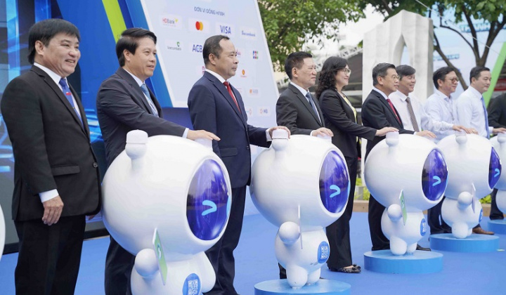 Phó Thủ tướng Hồ Đức Phớc dự khai mạc Lễ hội Ngày không tiền mặt 2025