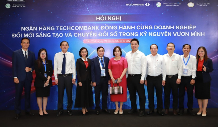 Techcombank đồng hành chuyển đổi số cùng doanh nghiệp Cần Thơ