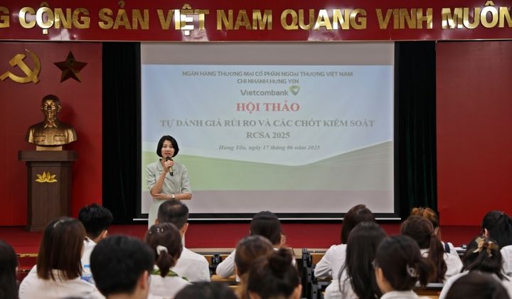 Vietcombank Hưng Yên tổ chức hội thảo về rủi ro và kiểm soát năm 2025