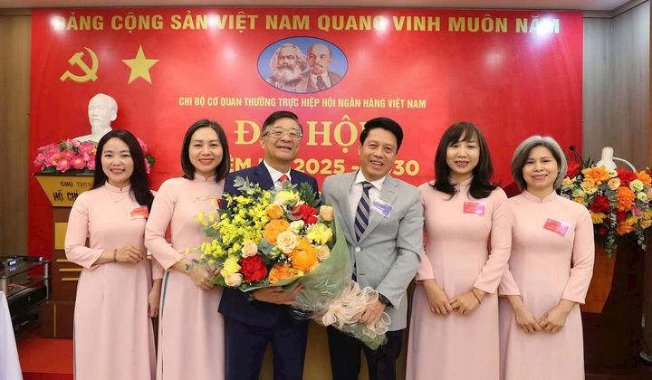 Đại hội Chi bộ Cơ quan Thường trực Hiệp hội Ngân hàng Việt Nam nhiệm kỳ 2025-2030 thành công tốt đẹp