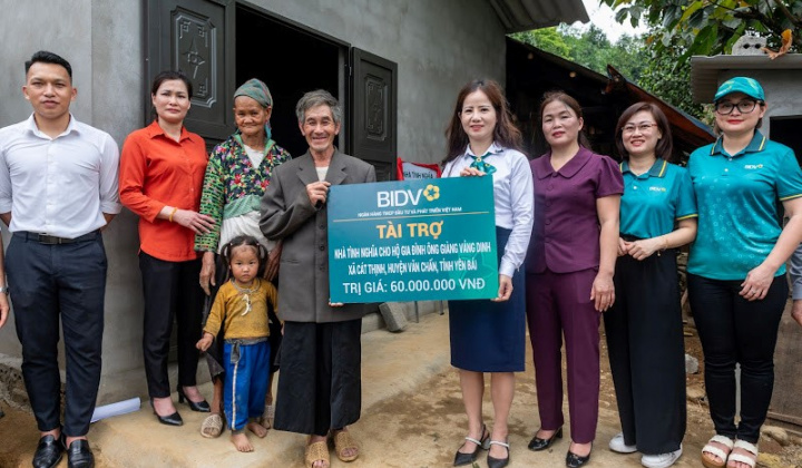 BIDV đồng hành xóa nhà tạm, hỗ trợ phụ nữ và trẻ em vùng biên