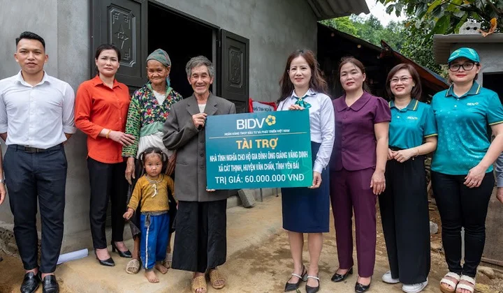 BIDV đồng hành xóa nhà tạm, hỗ trợ phụ nữ và trẻ em vùng biên
