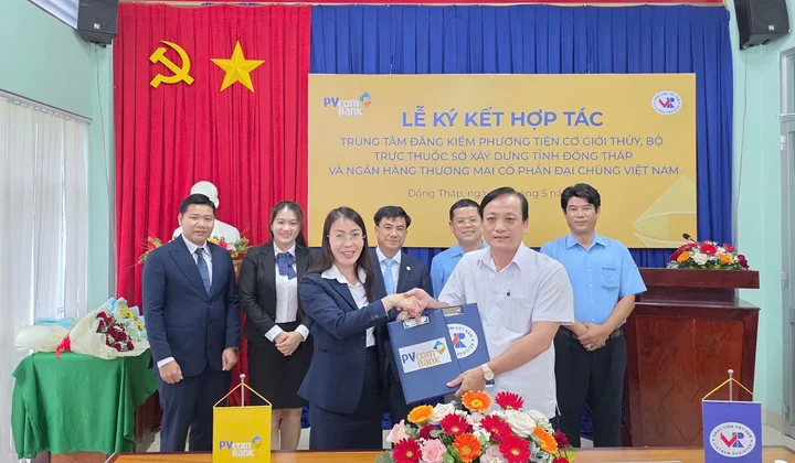 PVcomBank bắt tay Đăng kiểm Đồng Tháp thúc đẩy số hóa dịch vụ công