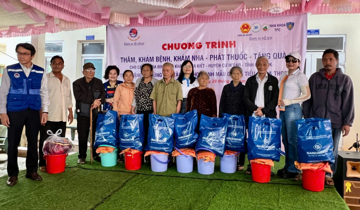 SaiGonBank chung tay chăm lo sức khỏe và học tập cho trẻ em vùng cao Đắk Lắk