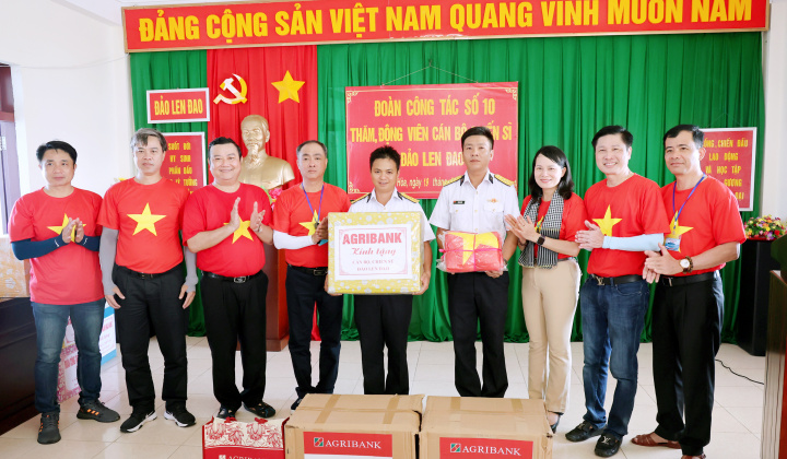Agribank phát huy vai trò “Ngân hàng vì cộng đồng”, hướng tới an sinh xã hội toàn diện