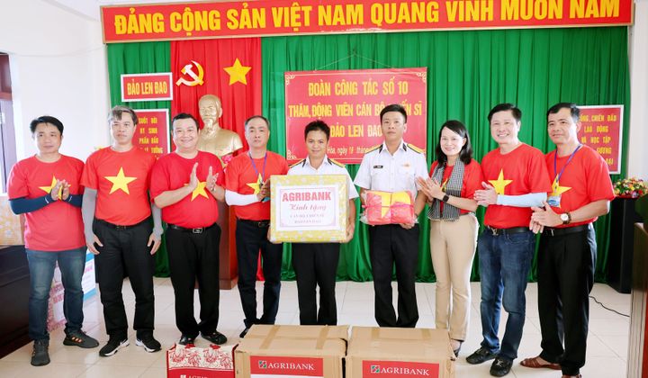Agribank phát huy vai trò “Ngân hàng vì cộng đồng”, hướng tới an sinh xã hội toàn diện